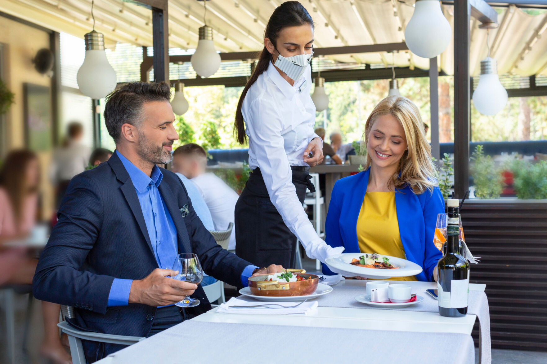 RESTAURANT DINERS